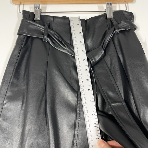 Vero Moda Honey Lilja Coated City Short Black High Waist Wide Leg Size Small NEW - Picture 7 of 12